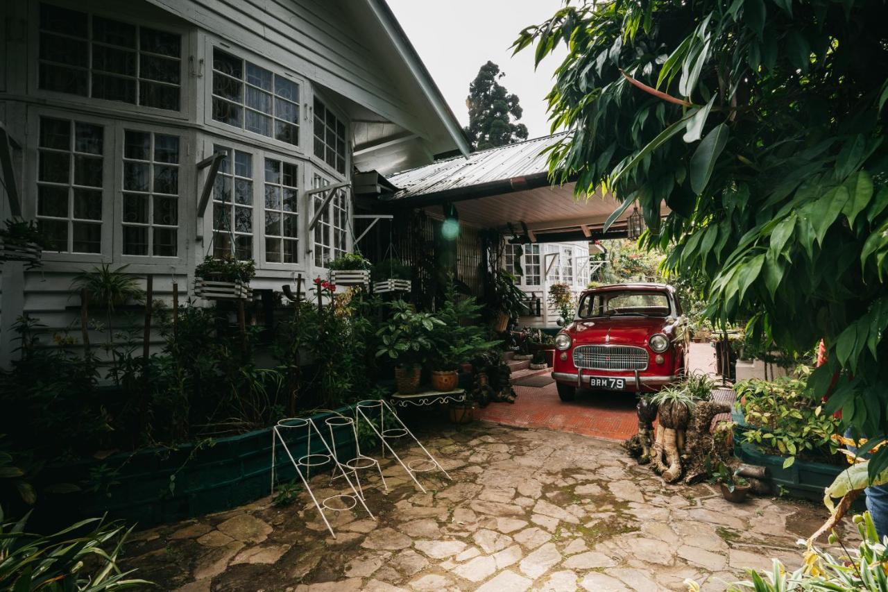 Rock Cliff Home Stay Шилонг Екстериор снимка