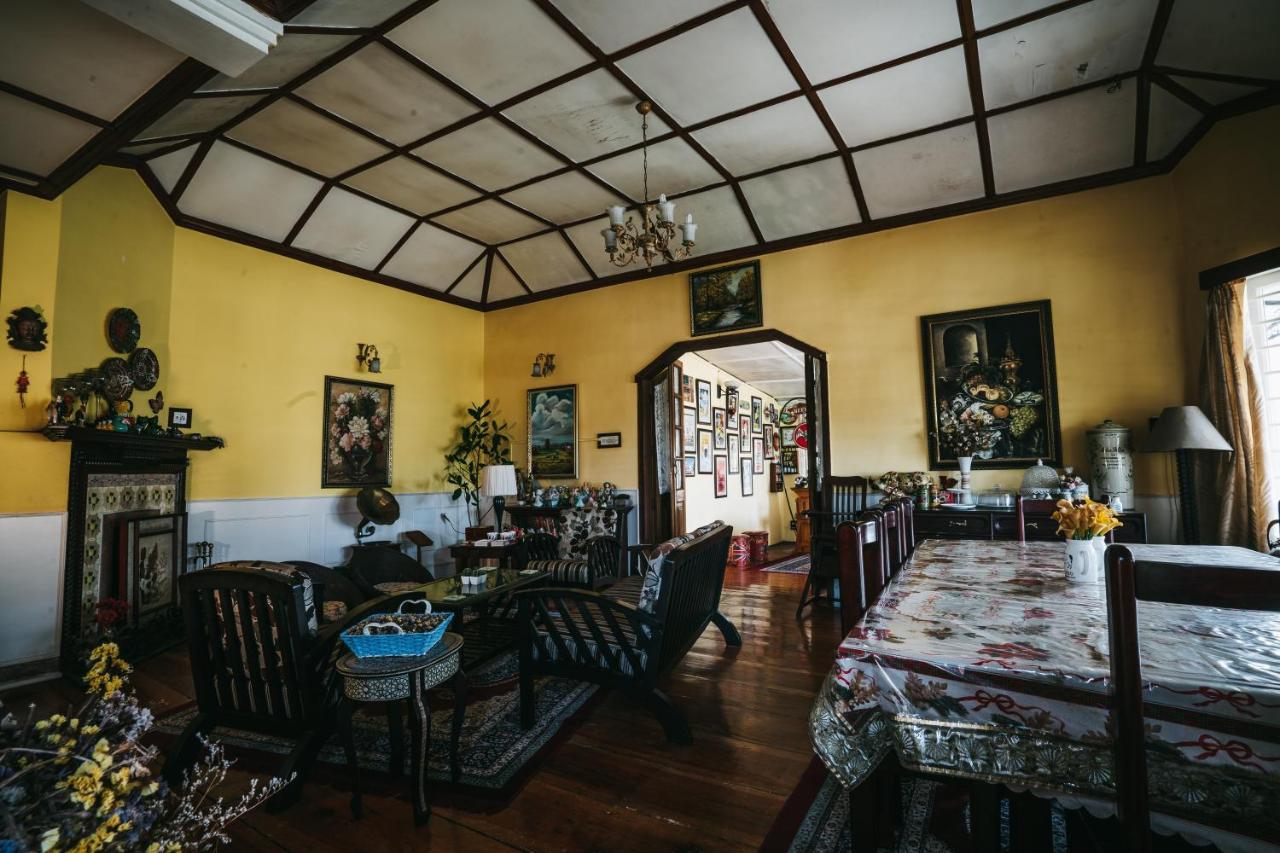 Rock Cliff Home Stay Шилонг Екстериор снимка