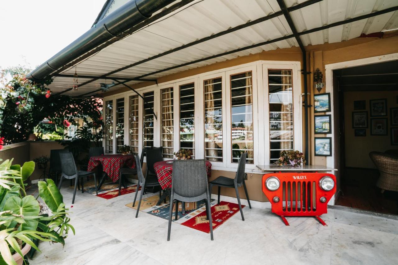 Rock Cliff Home Stay Шилонг Екстериор снимка