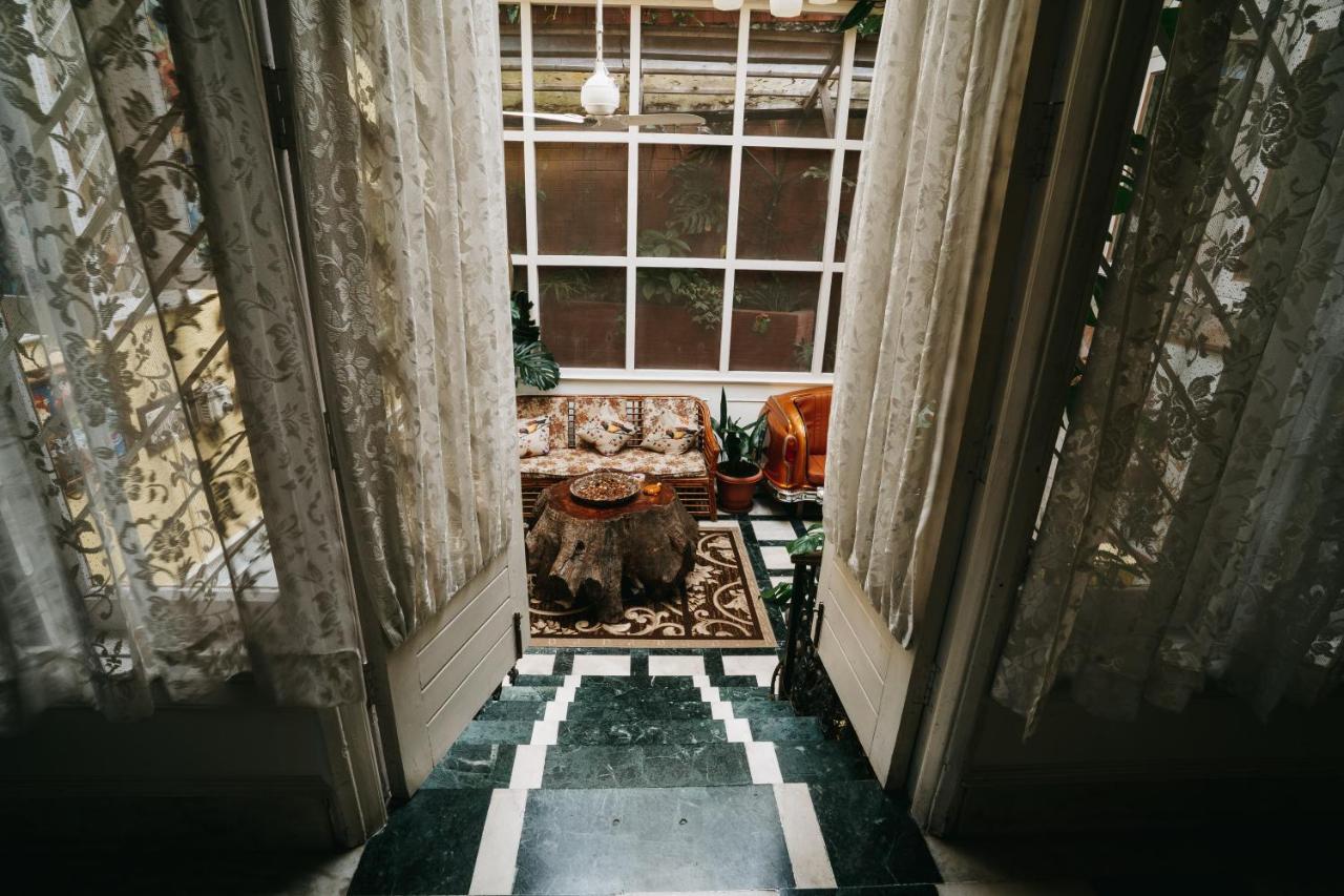 Rock Cliff Home Stay Шилонг Екстериор снимка