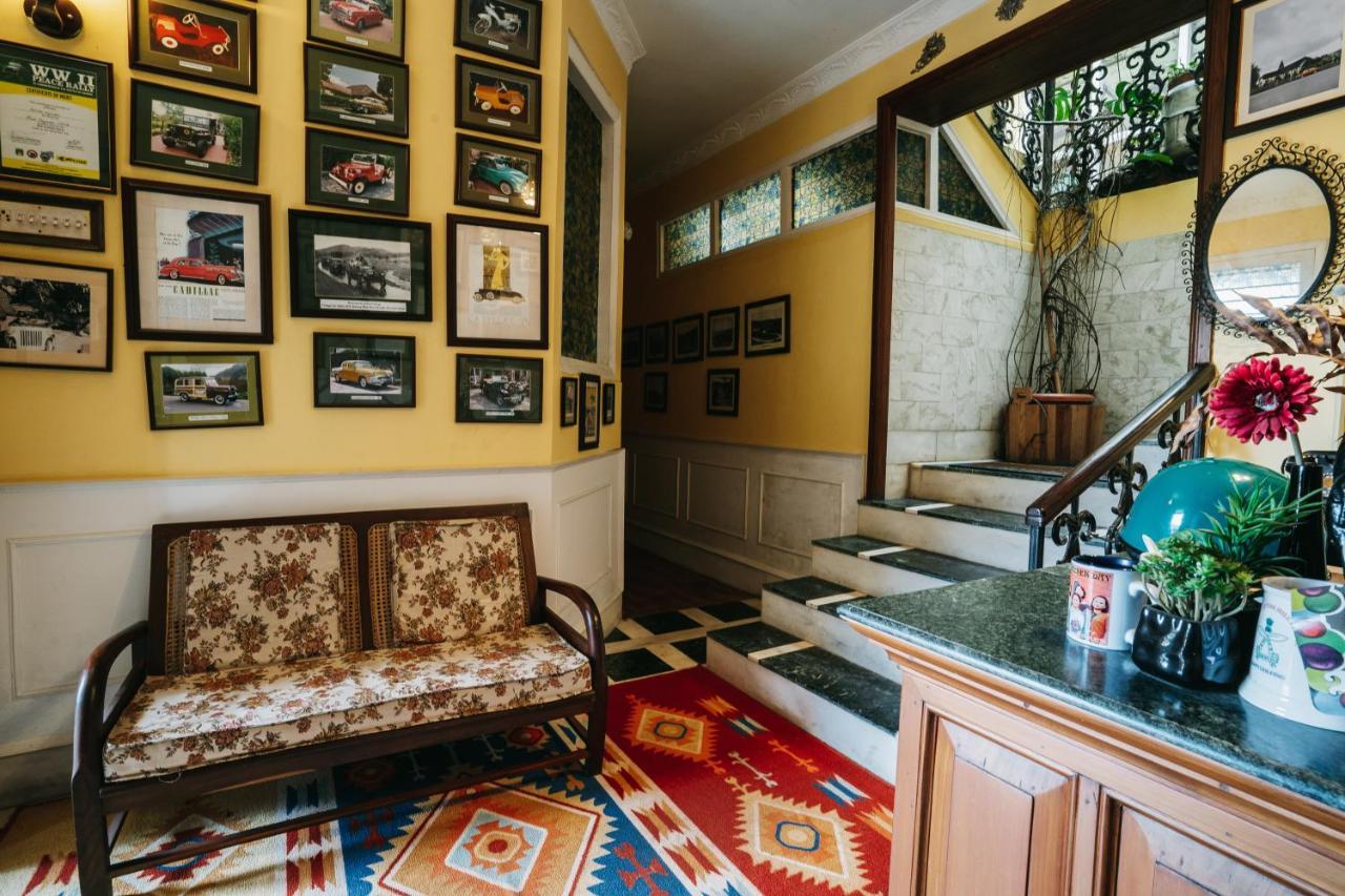 Rock Cliff Home Stay Шилонг Екстериор снимка