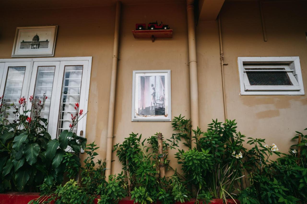 Rock Cliff Home Stay Шилонг Екстериор снимка