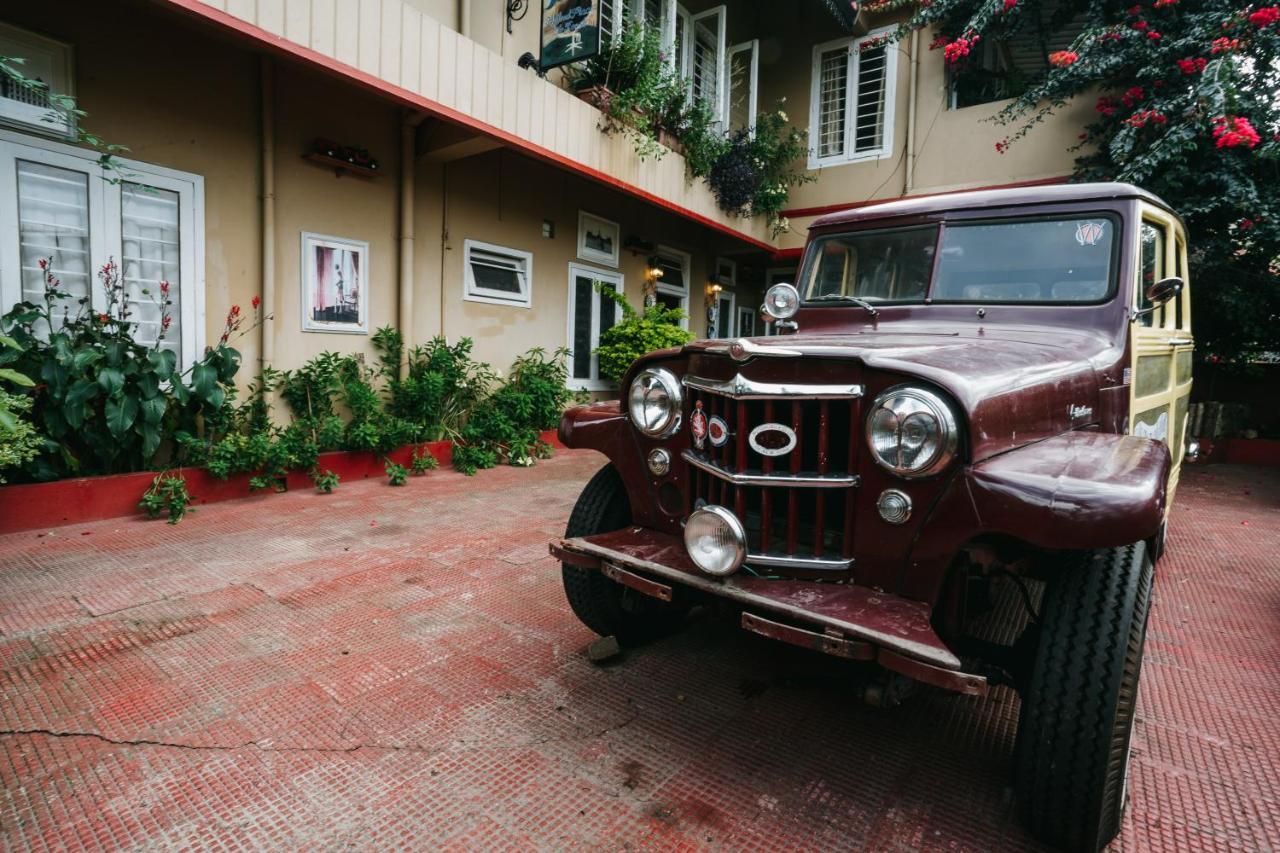 Rock Cliff Home Stay Шилонг Екстериор снимка