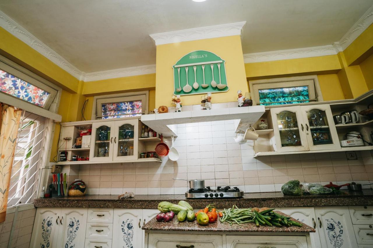 Rock Cliff Home Stay Шилонг Екстериор снимка