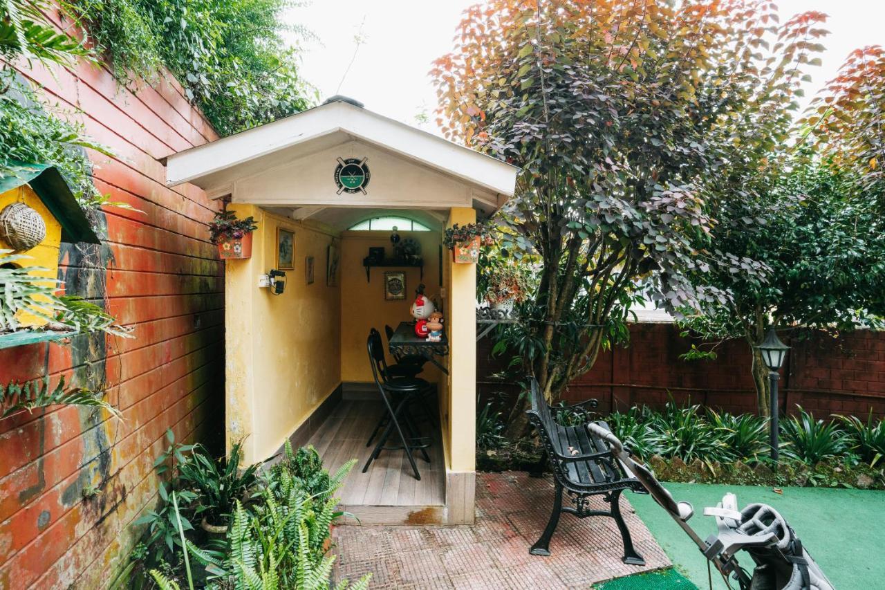 Rock Cliff Home Stay Шилонг Екстериор снимка